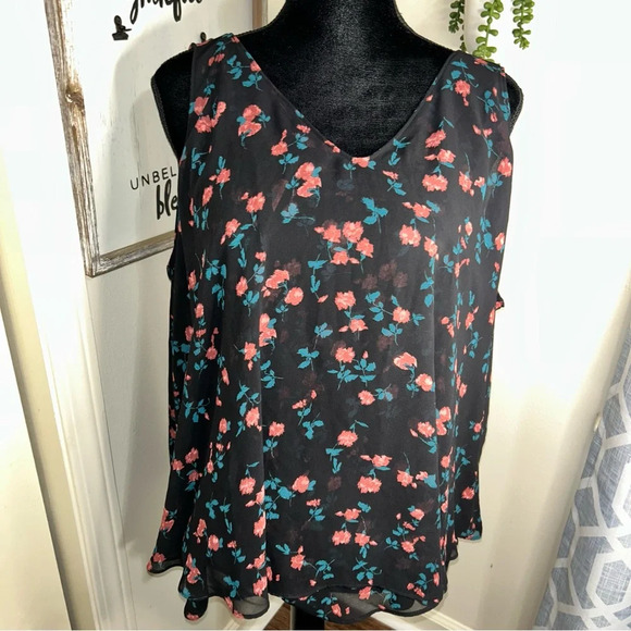 Lane Bryant Tops - Lane Bryant floral sleeveless top